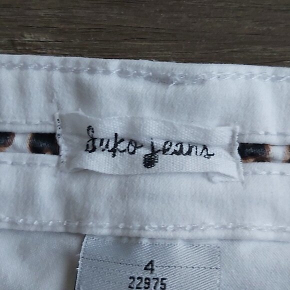 NWOT Suko Jeans Women's Mid Rise White Stretch Denim Skinny Leg Capris - Size 4 - Picture 6 of 7
